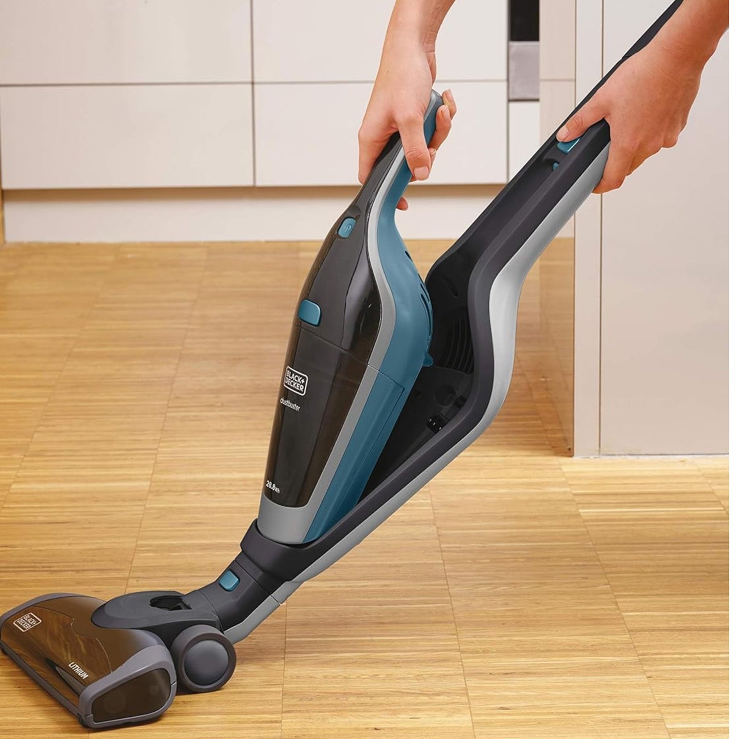 Black & Decker 14.4V 28.8Wh Cordless Stick Vacuum Cleaner, 2Ah Lithium-Ion Battery 2in1 Floor, Detachable Handheld Vacuum, Self Standing Mode and a Dust bowl Capacity 500ml