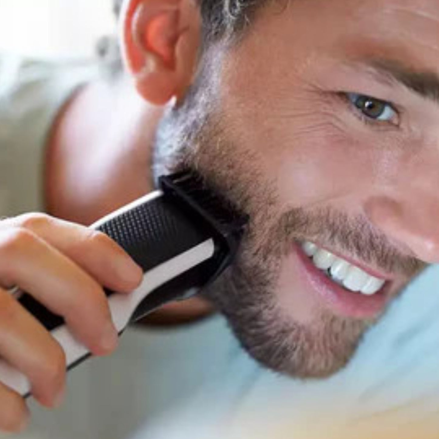 PHILIPS Hairclipper Series 3000 Home Clipper Copper Motor Coil, Durable, Steel Blades, 2.4M Cord, 4 Click-On Combs, (Copy)