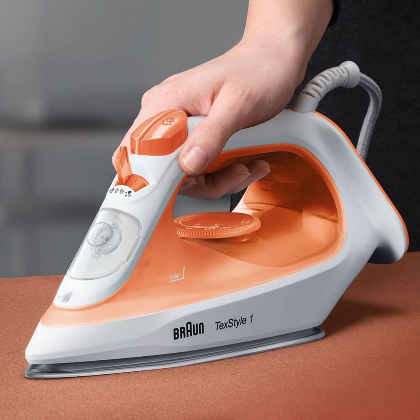 Braun TexStyle 1 Steam Iron , 1900 Watts, 50% Energy Saving, Orange