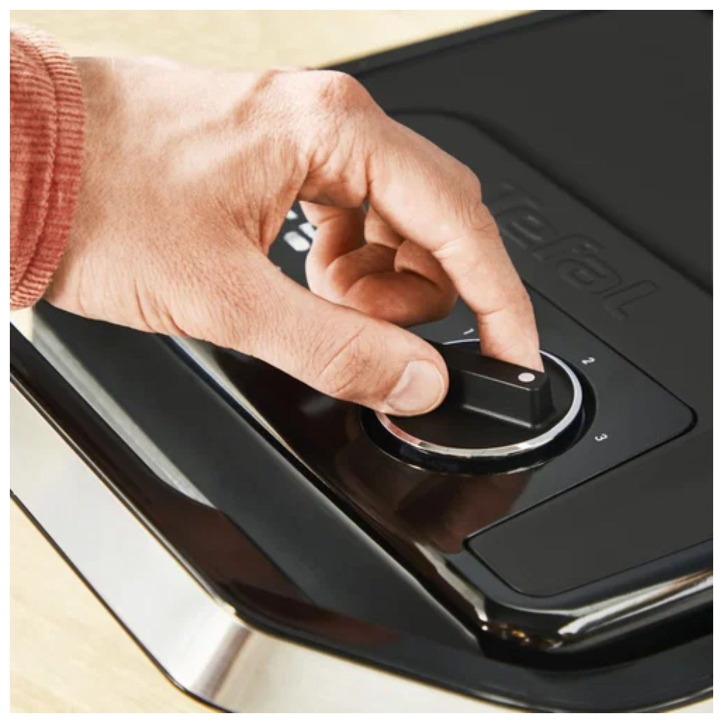 Tefal Inicio Adjust Black - 2000W