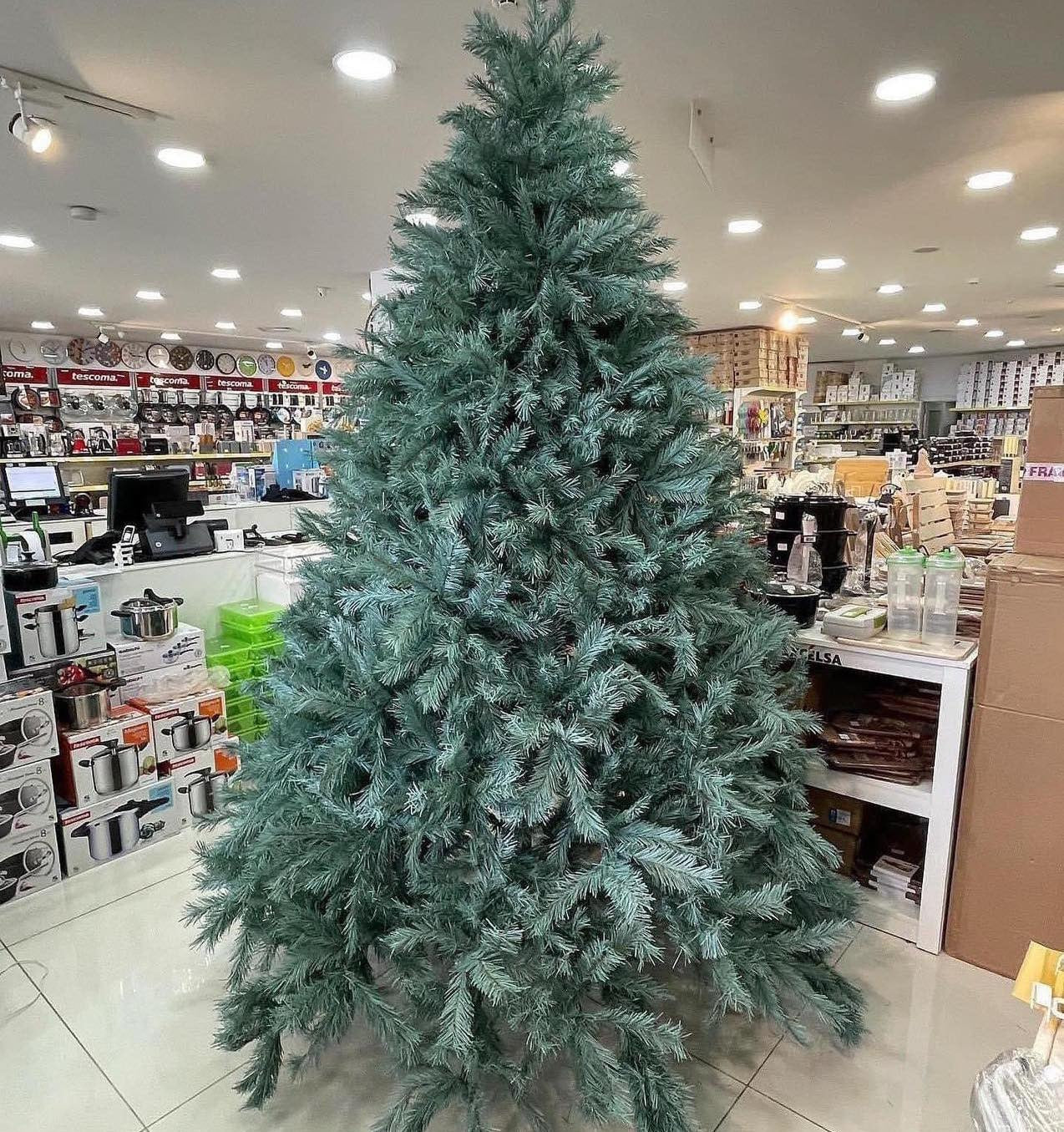 Christmas tree - 210cm